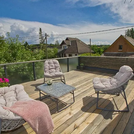 With Private Garden And Large Balcony شقة بارنو