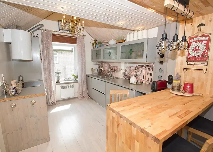 Διαμέρισμα With Private Garden And Large Balcony Παρνού