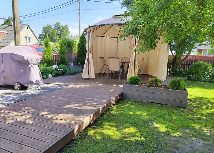 With Private Garden And Large Balcony *